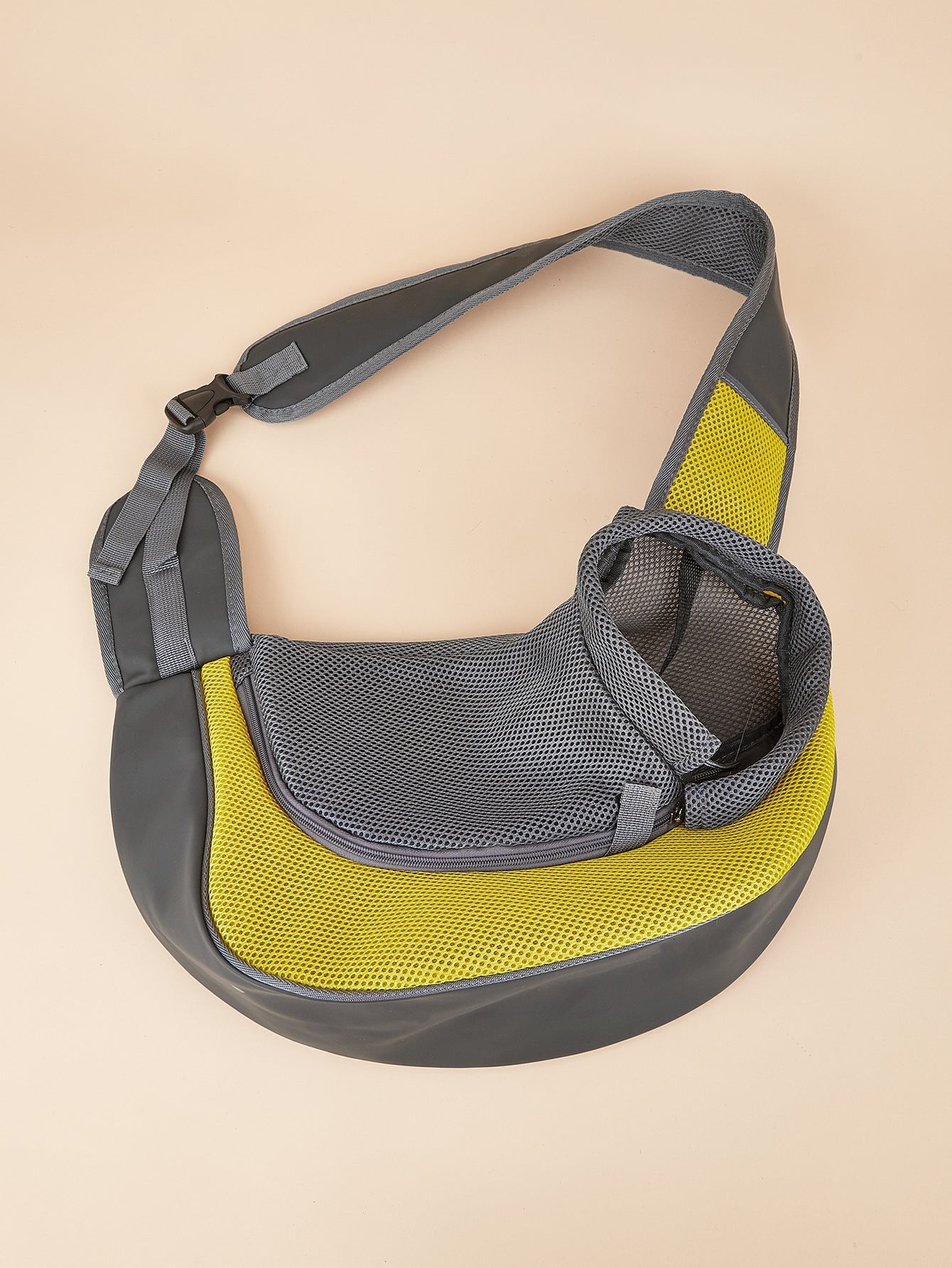 Comfortable Breathable Pet Shoulder Bag: Travel in Style